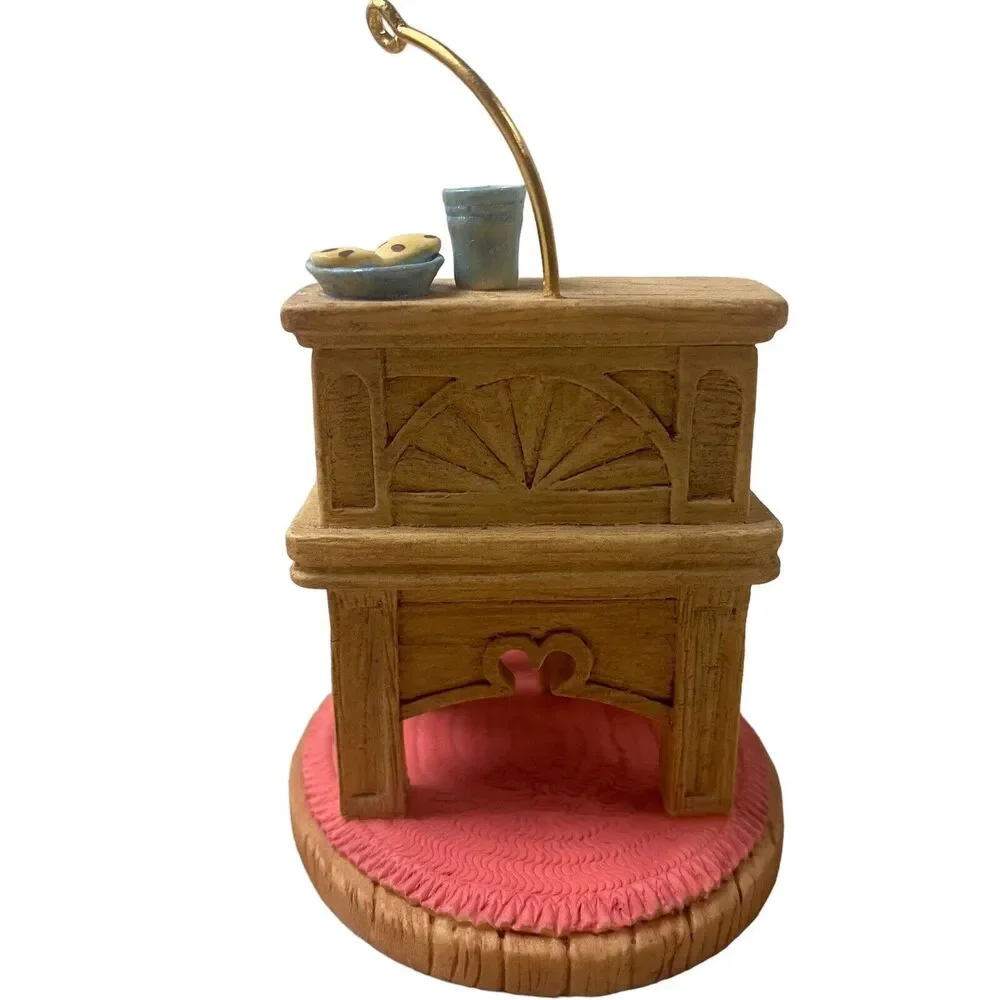 Hallmark preloved excellent